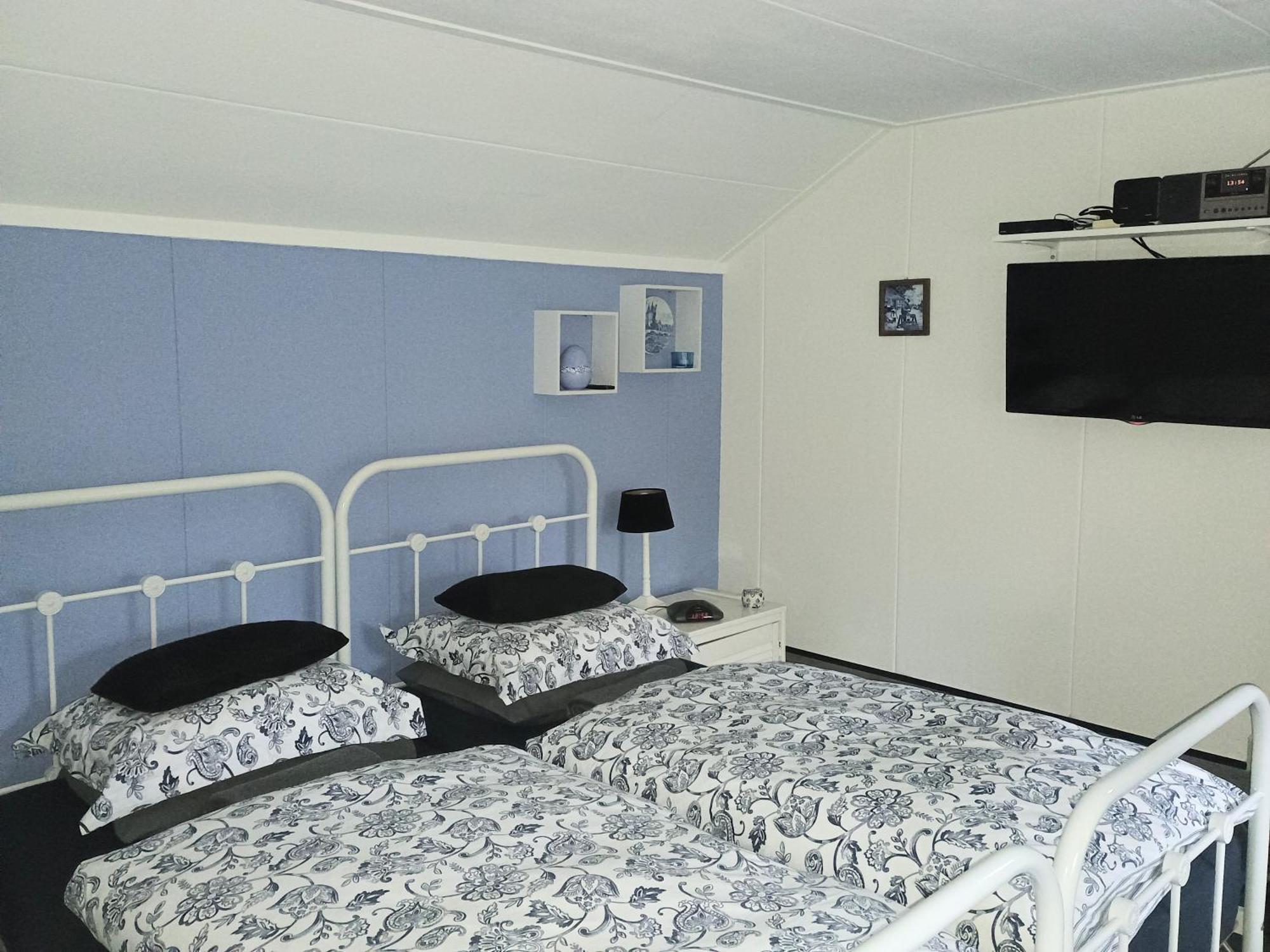 Prive Tuinhuis B&B Elly Sint Pancras Ngoại thất bức ảnh